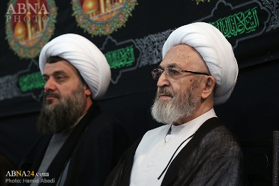 بالصور / إقامة مجلس عزاء في ذكرى اسشهاد أم الحسنين (ع) في بيت المرجع الديني الشيخ سبحاني